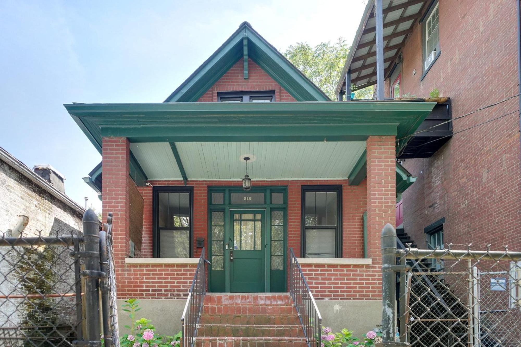 Cozy Near Downtown - Close To Nulu - Sleeps 6 Holiday home *