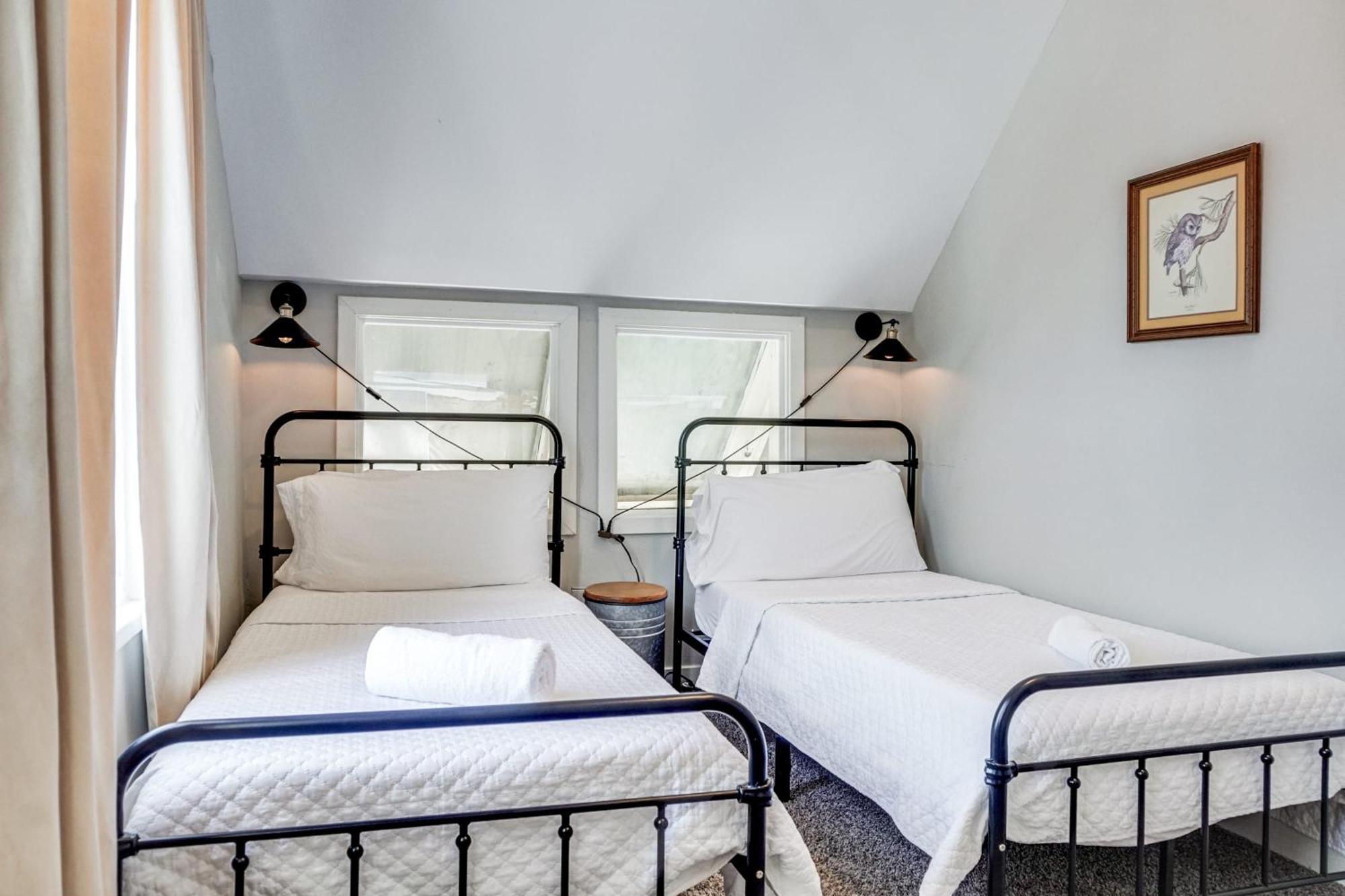 Cozy Near Downtown - Close To Nulu - Sleeps 6 Holiday home Louisville